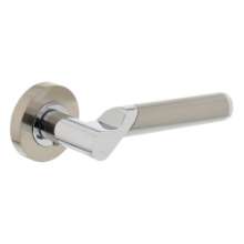 Afbeeldingen van INTERSTEEL Gatdeel links Casper op rond rozet 7mm nokken chroom/nikkel mat 1701