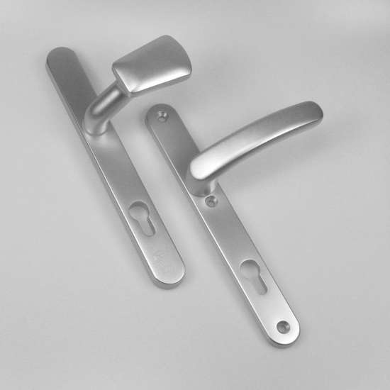 Afbeeldingen van Ami veiligheid smalschildgarnituur 257/32/2 knop 166 LW - PC92 56mm - F1 