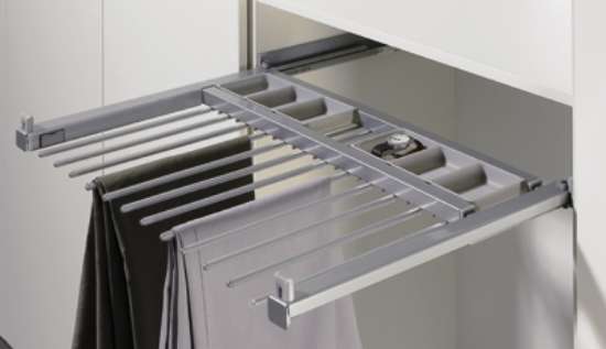 Afbeeldingen van Hettich Uittrekbare broekhouder Amari, 600 - 700 mm, zilver