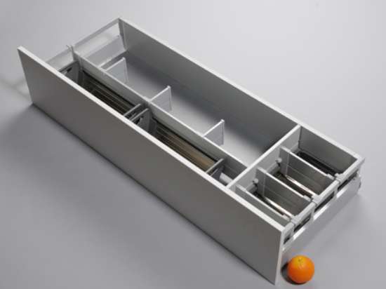Afbeeldingen van Blum verdeling voorraad/kruiden/flessen Tandembox Antaro D - nominale lengte 450mm corpusbreedte 1200mm - zijdewit OL.KD4512SWKR/V