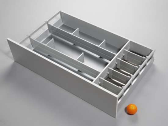 Afbeeldingen van Blum verdeling verdeling voorraad/fles Tandembox Antaro C - nominale lengte 650mm corpusbreedte 1100mm - zijdewit OL.CC6511SWV/FL