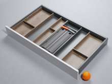 Afbeeldingen van Blum Bestekindeling met foliehouder Legrabox - corpusbreedte 1000mm en groter diepte 550mm - houtdecor bardolino eik/zijdewit OL.BH5510B5IND