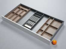 Afbeeldingen van Blum Bestekindeling met messenhouder Legrabox - corpusbreedte 1200 en groter diepte 600mm - houtdecor tennessee noot/carbonzwart OL.BH6012T6IND