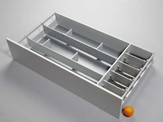 Afbeeldingen van Blum verdeling voorraad/fles Tandembox Antaro C - nominale lengte 650mm corpusbreedte 1200mm - grijs metallic OL.CC6512GRV/FL