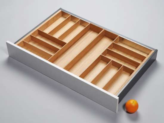 Afbeeldingen van Blum Bestekindeling met messenhouder Legrabox - corpusbreedte 800-1000mm diepte 550mm - fineer eiken/aluminium OL.EB5590S1BEST