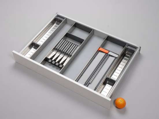 Afbeeldingen van Blum Bestekindeling voor messen met foliehouder Orga-Line - corpusbreedte 900 en groter ladediepte 600 - inox/RVS OL.BO609014BESTEKLADE