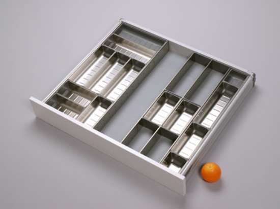 Afbeeldingen van Blum Bestekindeling voor werkbestek Orga-Line - corpusbreedte 800 en groter ladediepte 650 - inox RVS OL.BO6580S1BESTEKLADE
