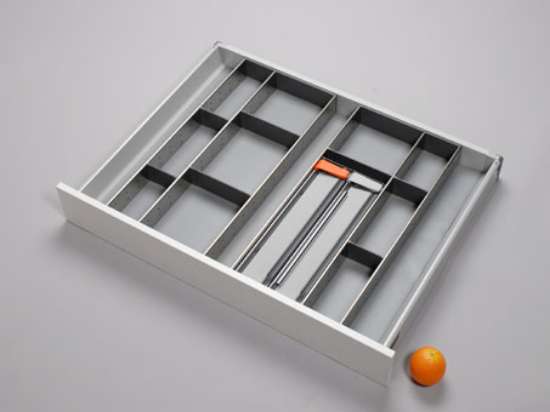 Afbeeldingen van Blum Bestekindeling met foliehouder Orga-Line - corpusbreedte 900 en groter ladediepte 650 - inox/RVS OL.BO659013BESTEKLADE