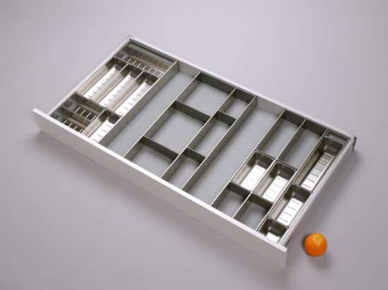 Afbeeldingen van Blum Bestekindeling voor werkbestek Orga-Line - corpusbreedte 1200 en groter ladediepte 600 - inox/RVS OL.BO6012S1BESTEKLADE
