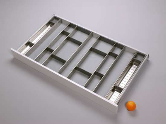Afbeeldingen van Blum Bestekindeling voor werkbestek Orga-Line - corpusbreedte 1200 en groter ladediepte 650 - inox/RVS OL.BO6512S2BESTEKLADE