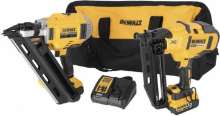 Afbeeldingen van DeWalt DCK2046P2-QW tacker combiset - 18V 2x 5.0Ah accu - inclusief multilader in toolbag