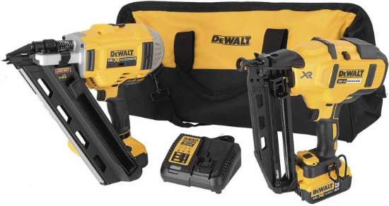 Afbeeldingen van DeWalt DCK2046P2-QW tacker combiset - 18V 2x 5.0Ah accu - inclusief multilader in toolbag